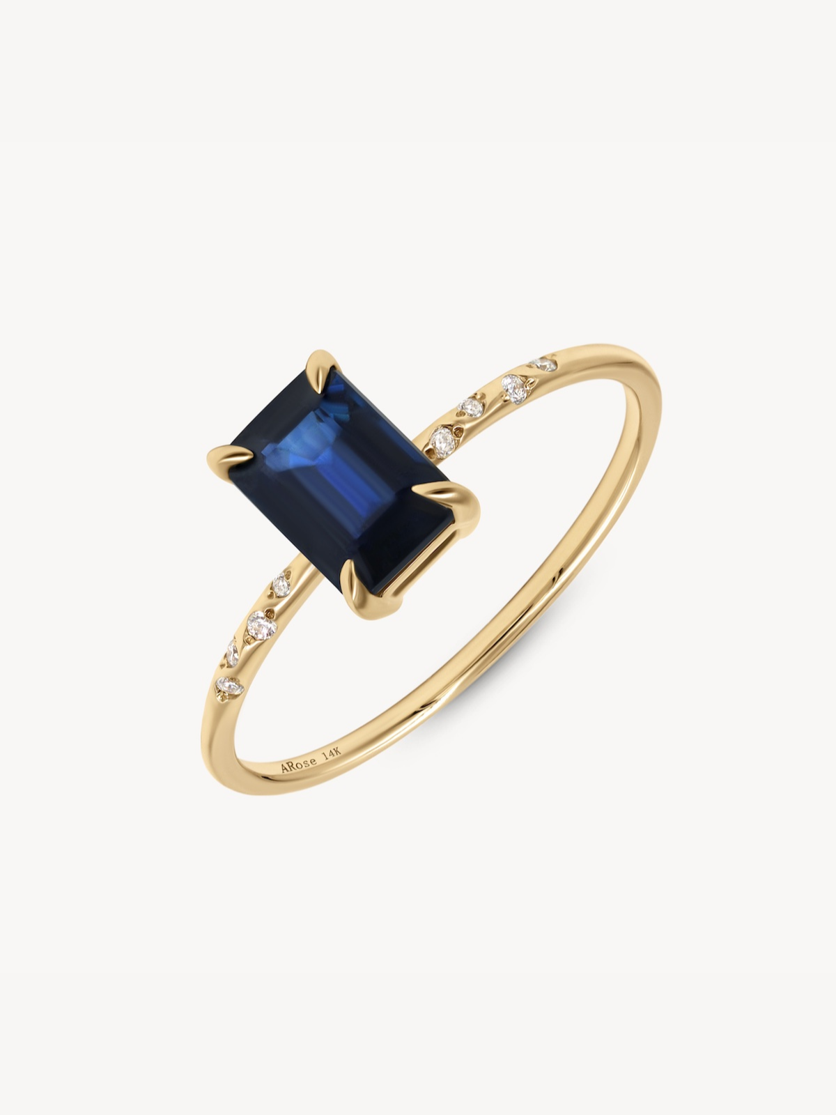 Large Starry Sapphire Ring