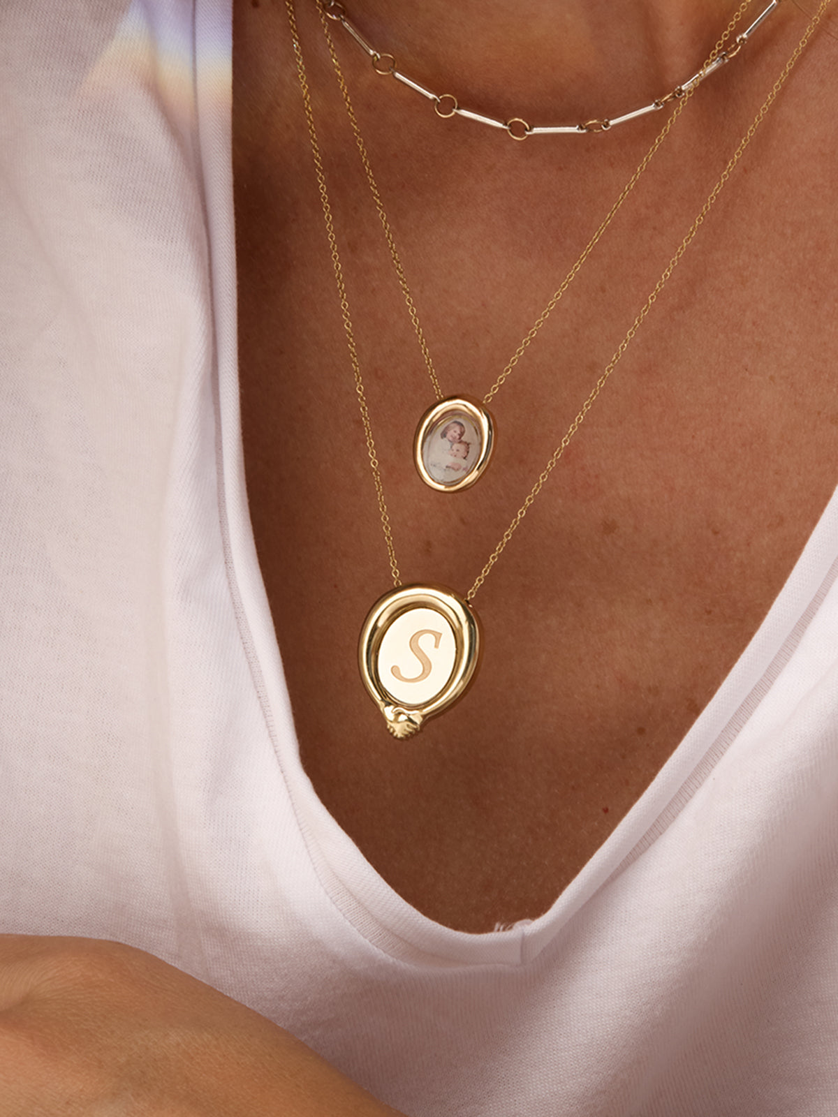Hand in Hand Engraved Necklace