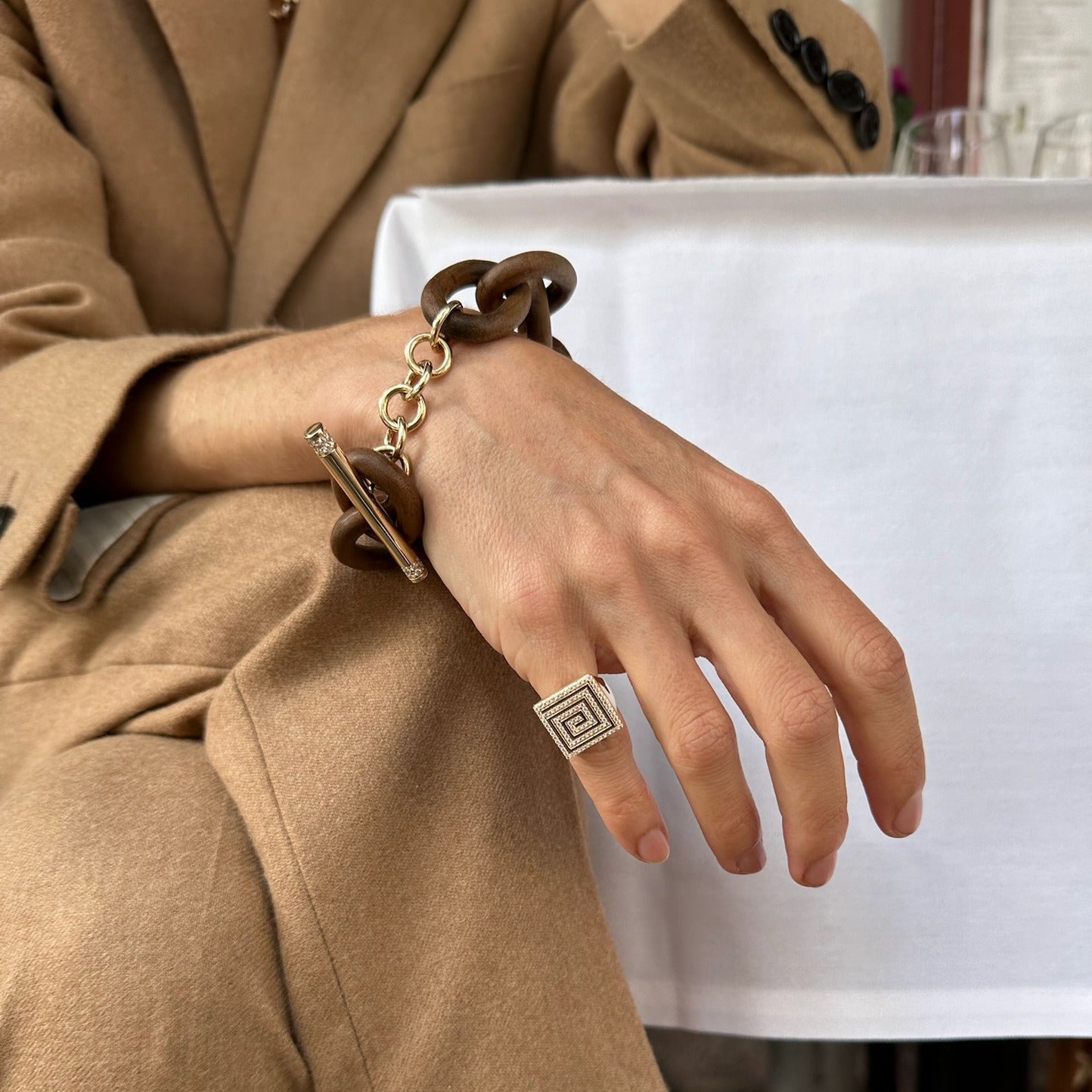 The Maze Ring