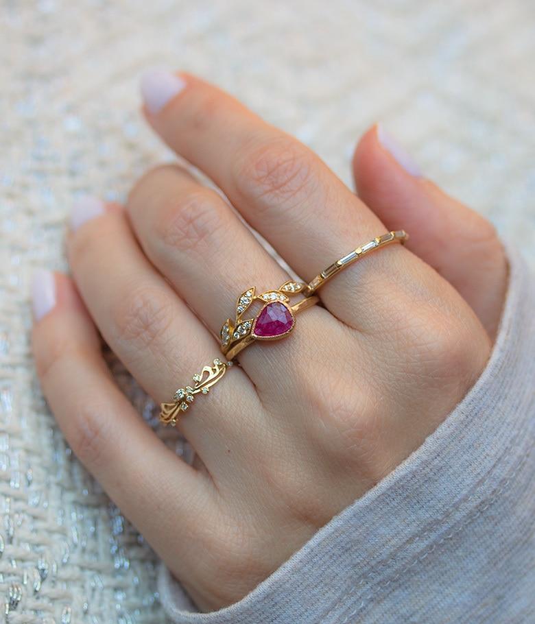 18k 5 Leaf Curve Ring